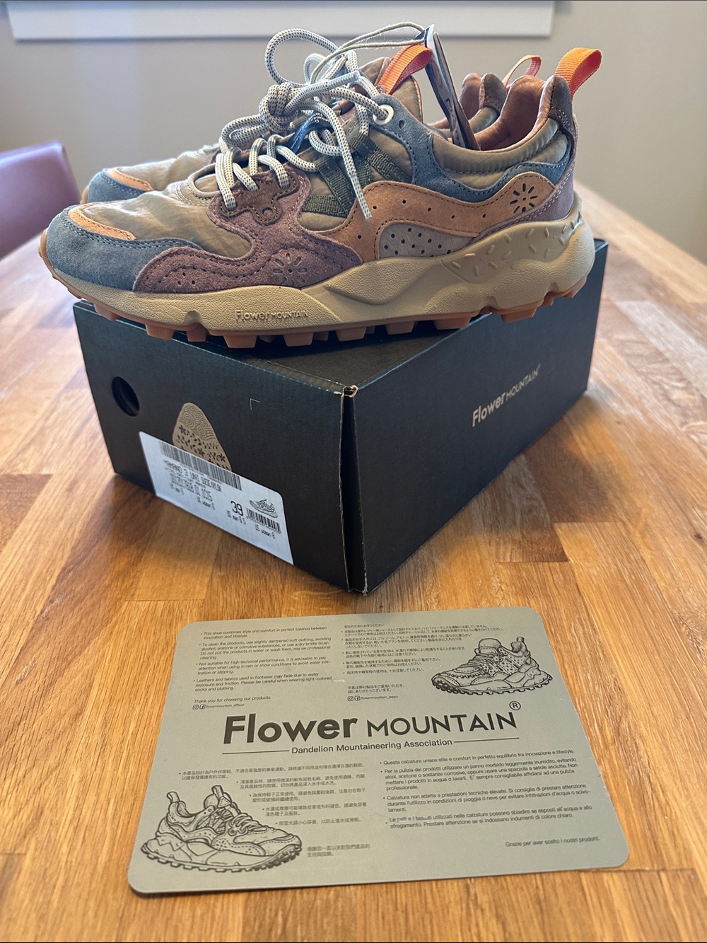 NWT Flower Mountain Yamano, 3 sneaker in Petrol Gray, size 39